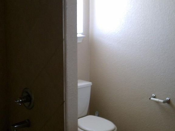 5th image of 5502 Shawn Dr