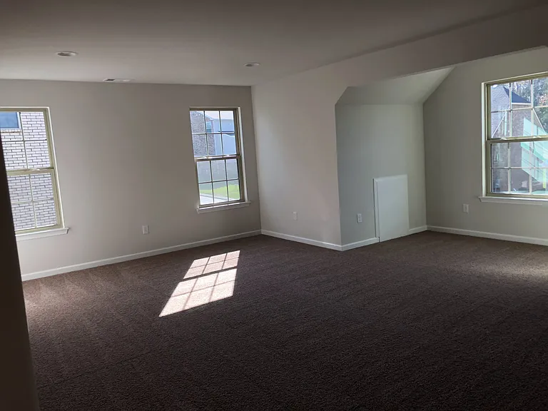 433 Warren Hill Dr — Photo 8