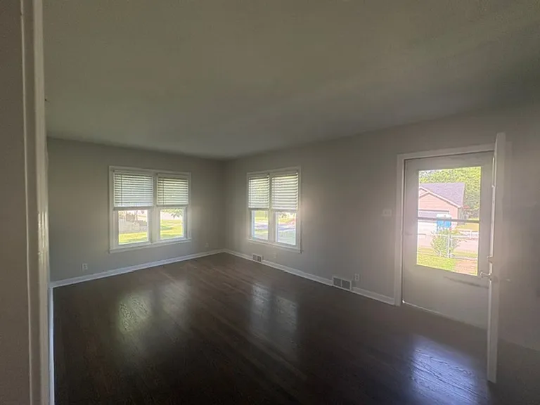 406 N Armstrong St — Photo 13