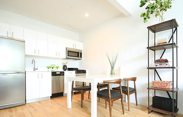 Rented by Triumph Property Group | media 38