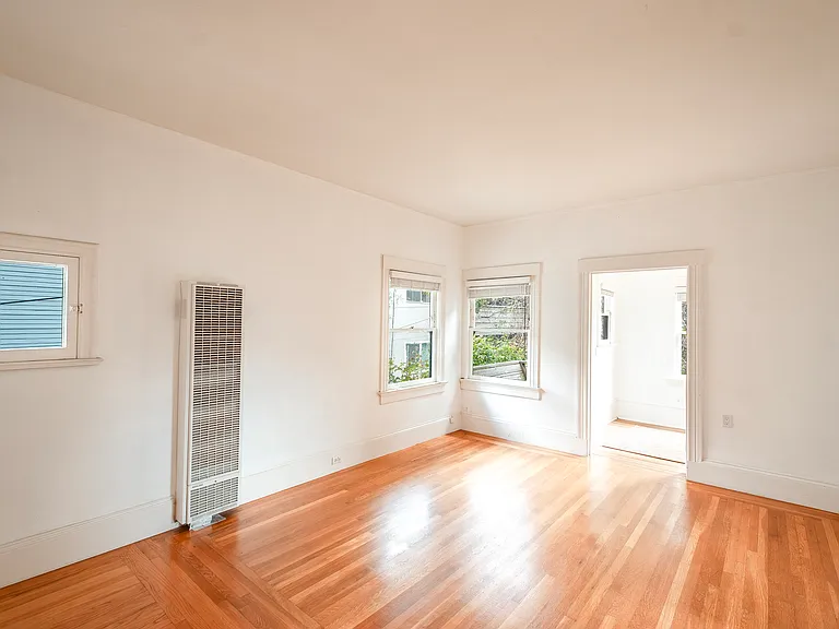 2208 Ward St #C — Photo 5