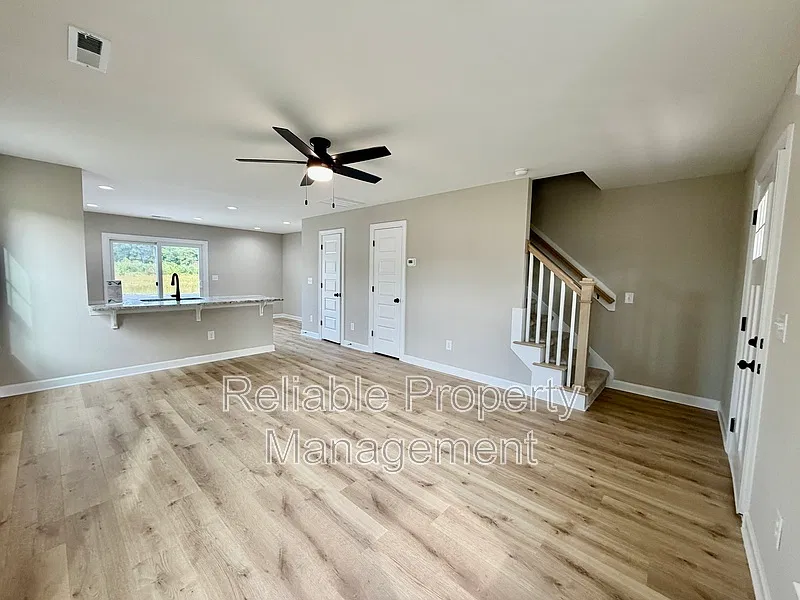 2 bed, 2.5 bath, $1,450 — Photo 4