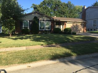 2286 Hill House Rd, Chesterfield, MO 63017