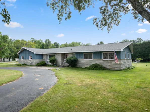 4307 M Rd, Escanaba, MI 49829