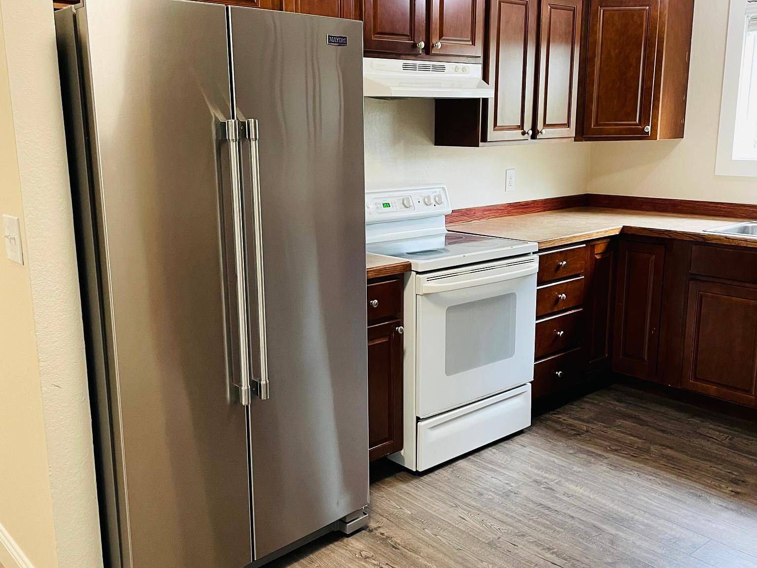 400 Dailey Ave, Anchorage, AK 99515 Zillow