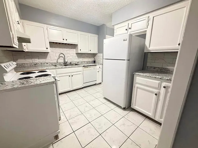 3515 Yorkfield Dr #1 — Photo 7