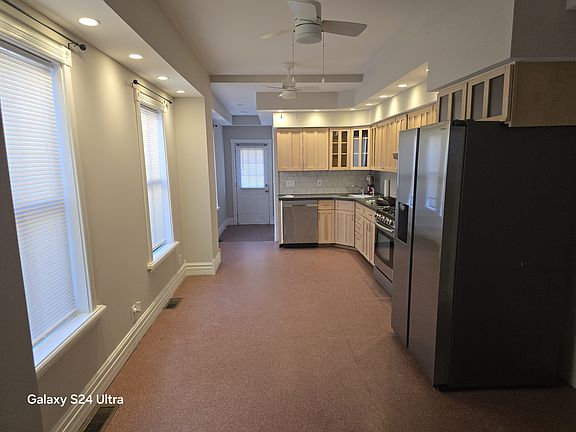 2nd image of 139 N 11th St