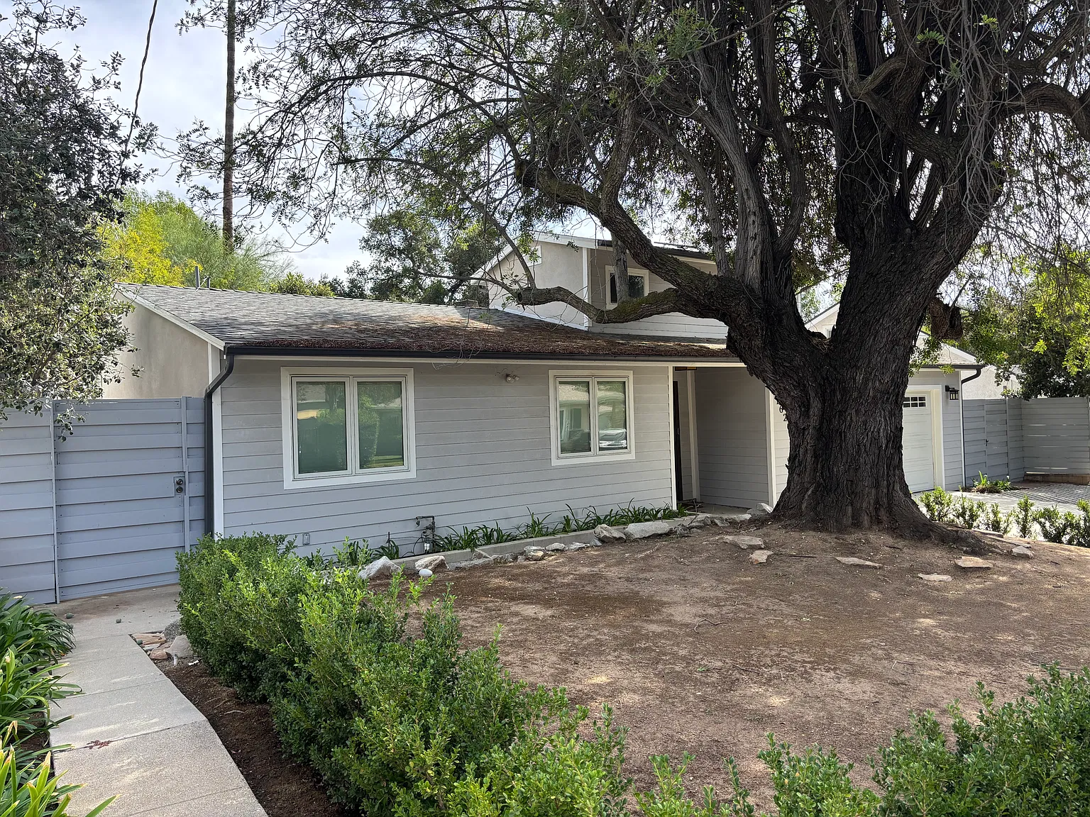 3 bed, 1500 sqft, $6,000 — Photo 2