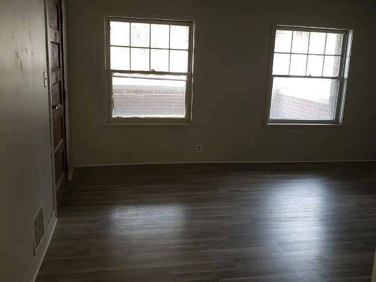 402 N Main St #2 — Photo 7