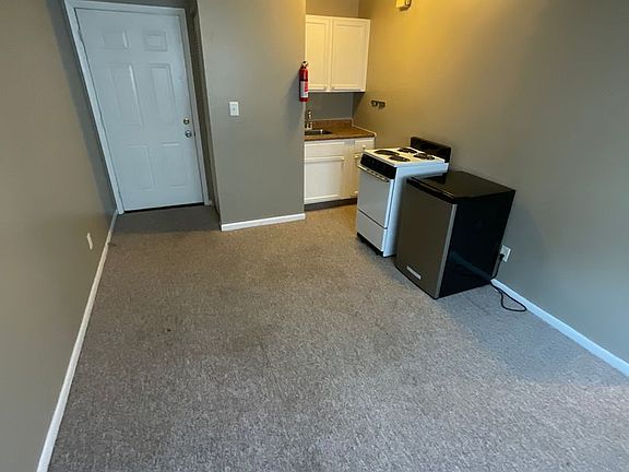 4th image of 341-351 S Lincoln St #2