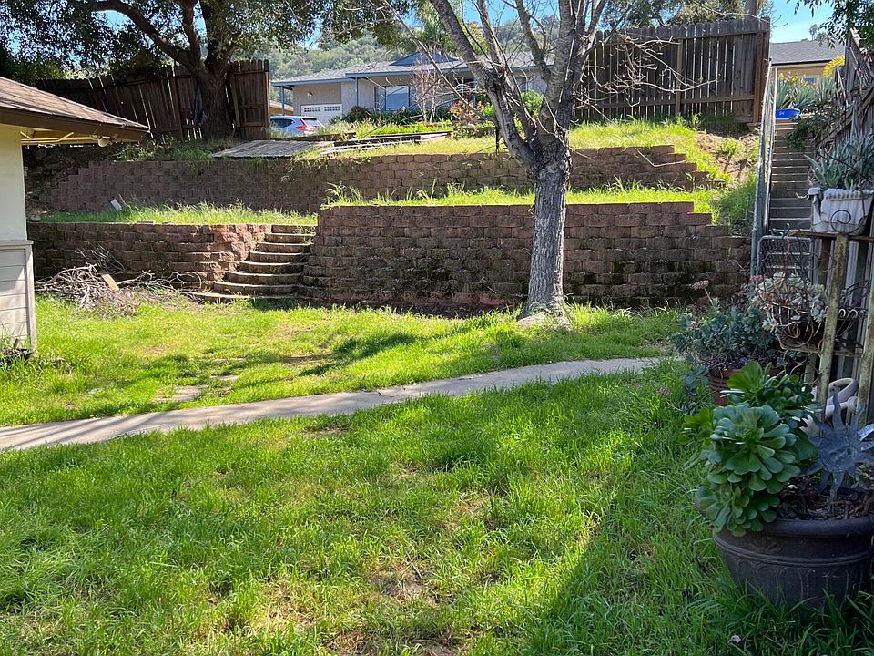 2nd image of 65 Calle Vista Del Monte