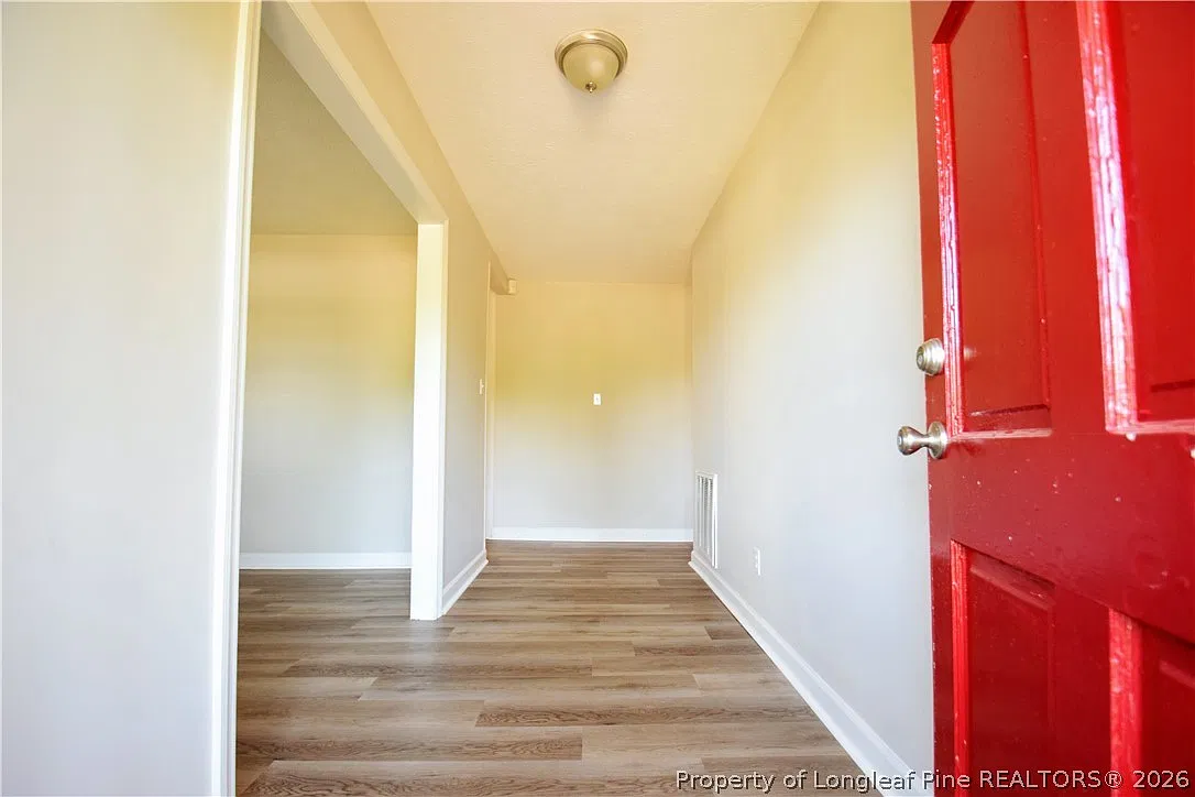 4 bed, 2.0 bath, 1844 sqft, $1,550 — Photo 3
