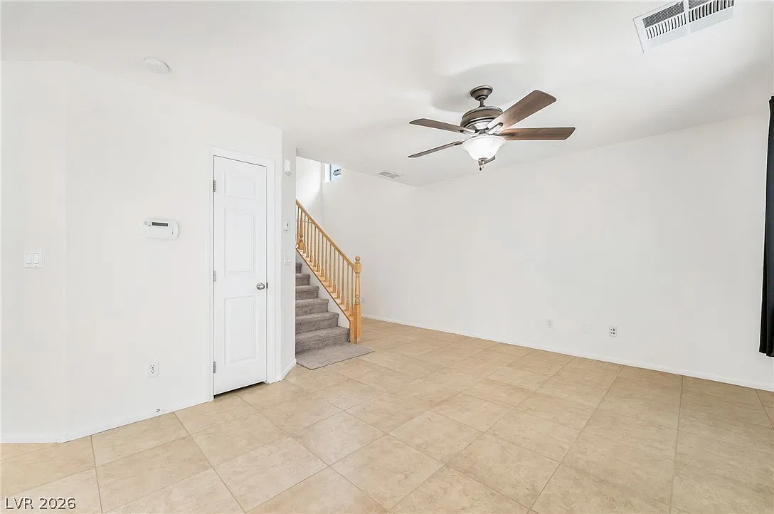 3 bed, 2.5 bath, 1550 sqft, $1,900 — Photo 4