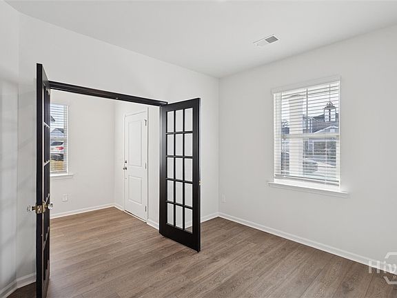 4th image of 106 Franklins Walk
