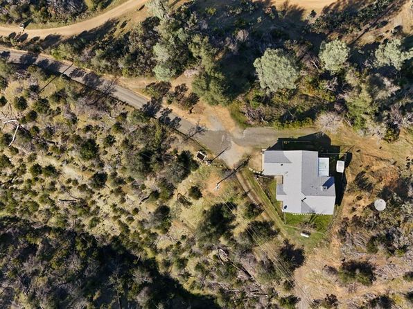 9504 Rattlesnake Ln, Redding, CA 96001