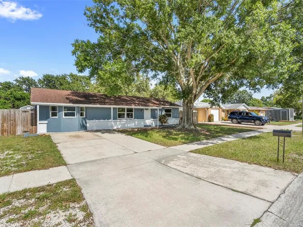 803 Peninsula Rd, Tarpon Springs, FL 34689