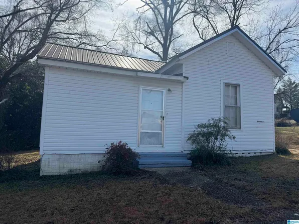 150 Knight Ave, Roanoke, AL 36274
