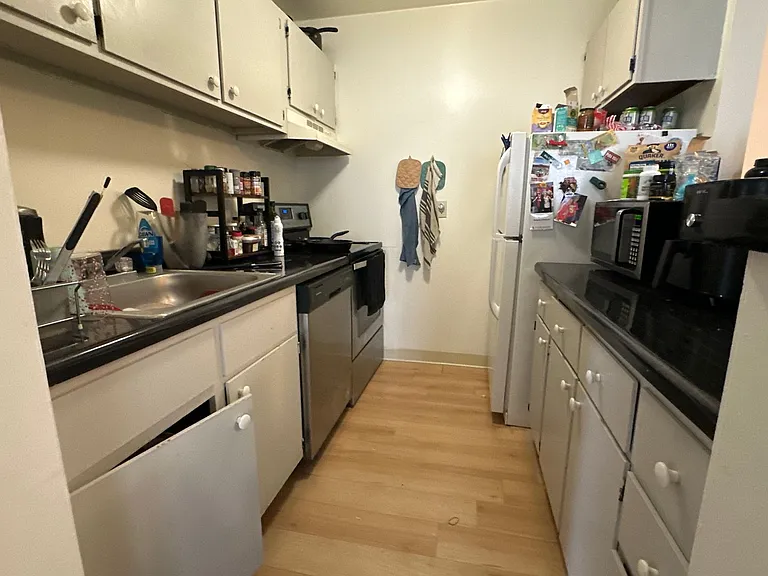 University Park Apartments near Cornell University — Photo 308