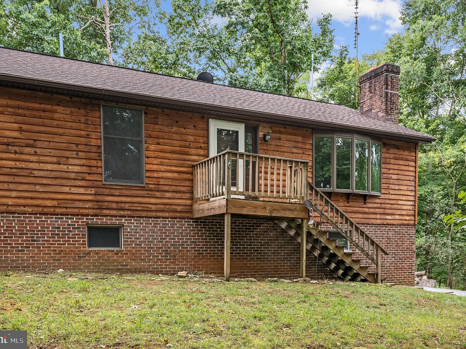 3 bed, 2.5 bath, $2,500 — Photo 3