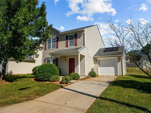 4559 Greenmanor Dr, Winston Salem, NC 27106