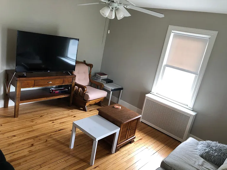 54 Monroe Ave #2 — Photo 12