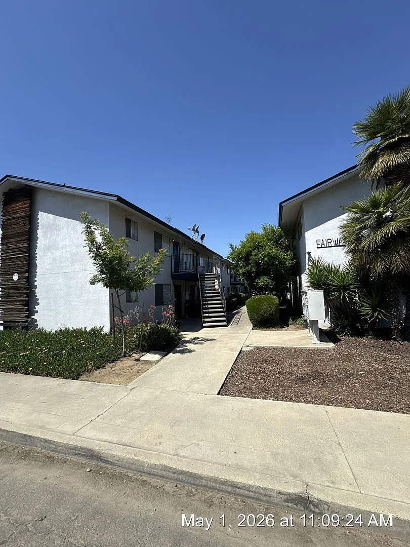 Building Photo - 2741