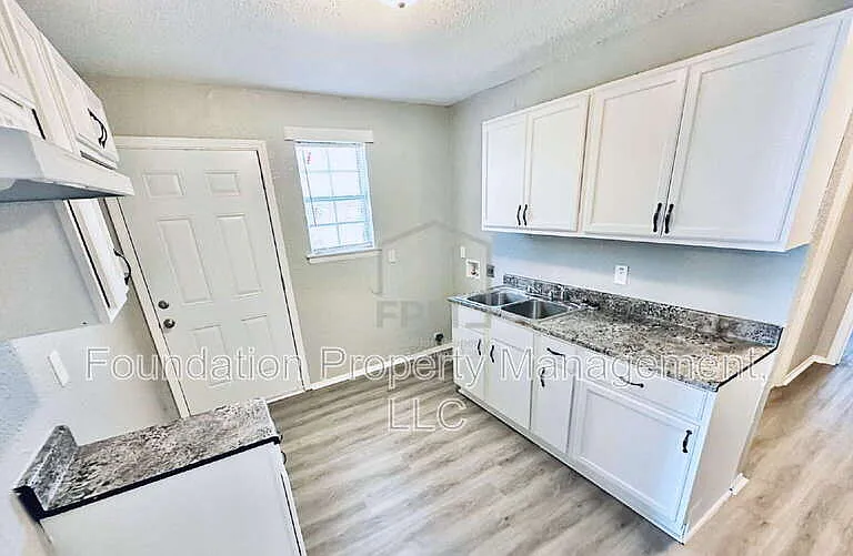 276 W Davant Ave — Photo 6