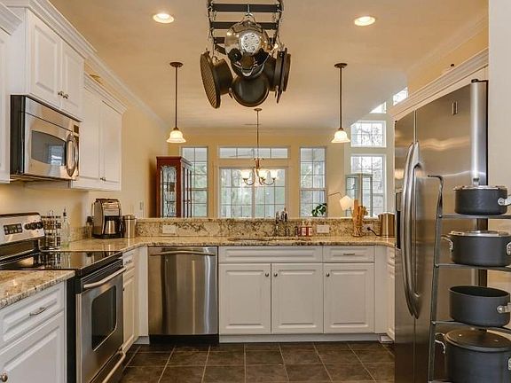 4th image of 3018 Bay Shore Ln Unit 26