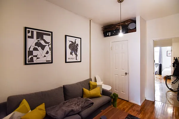 Rented by The Agency | media 9