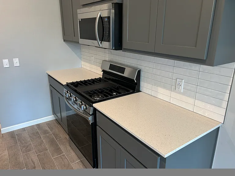 2824 NW 195th St — Photo 8