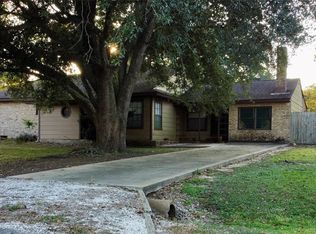 3706 College St, Damon, TX 77430
