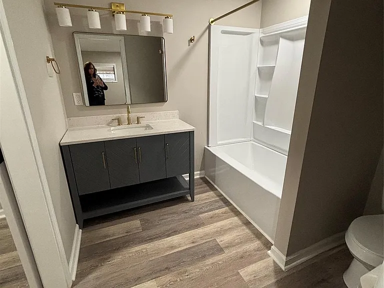 242 John C Rd — Photo 15