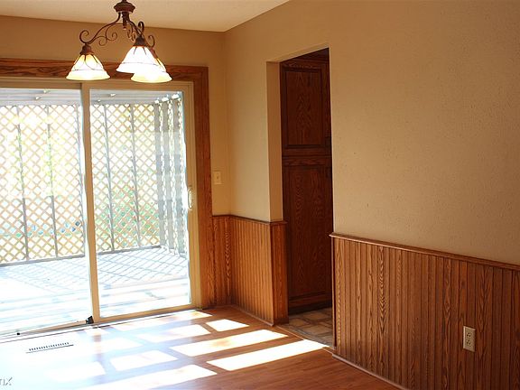 Dining room leading to deck off of the kitchen