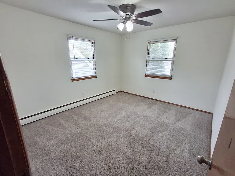 English Conway Place — Photo 55