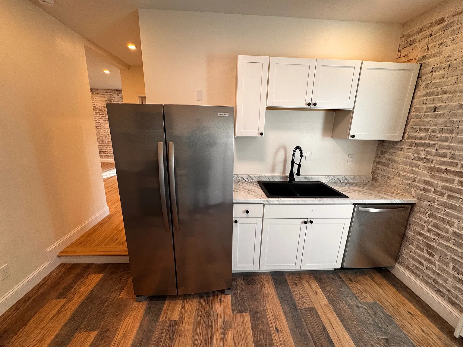 2 bed, $1,995 — Photo 2
