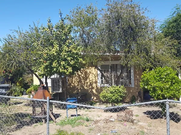 831 W 7th St, Corona, CA 92882