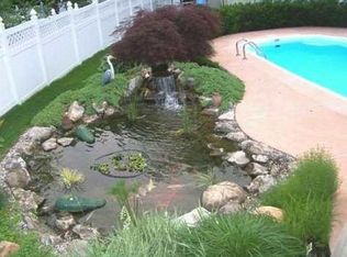 27 Gaywood Ave, Colonia, NJ 07067