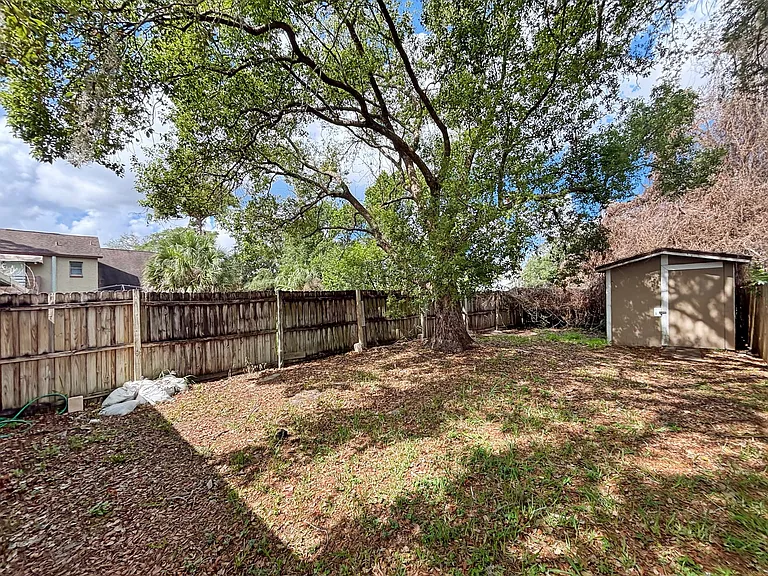 12216 Fox Hound Ln — Photo 22