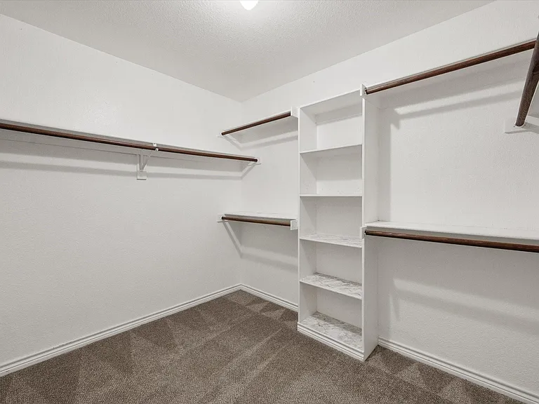7700 Buccaneer Cir — Photo 24