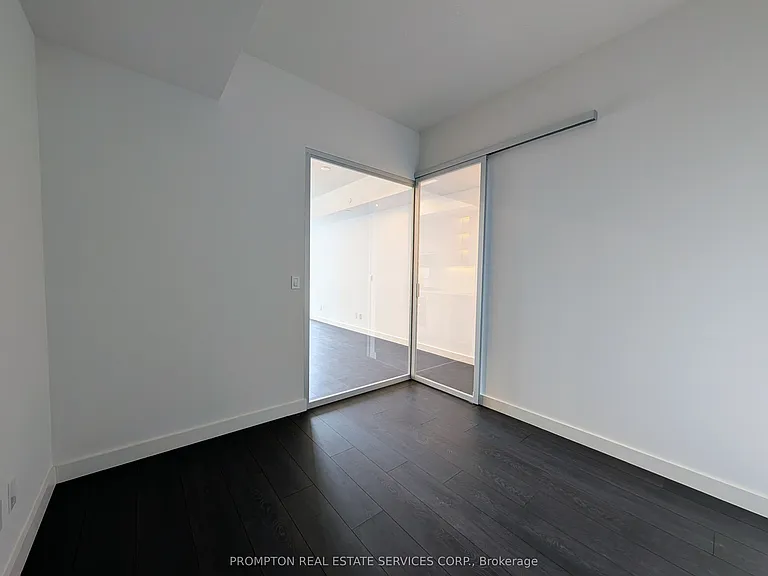 18 Esther Shiner Blvd #549 — Photo 9