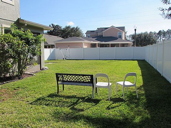 5th image of 6832 Thornhill Cir