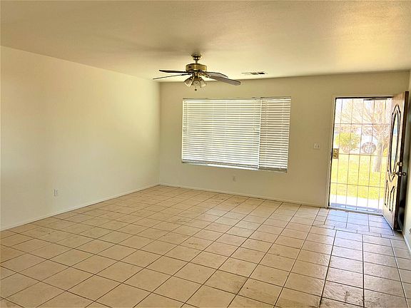 5th image of 12403 Senecio Ave