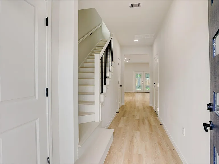 8314 Williamsdell St #A — Photo 6