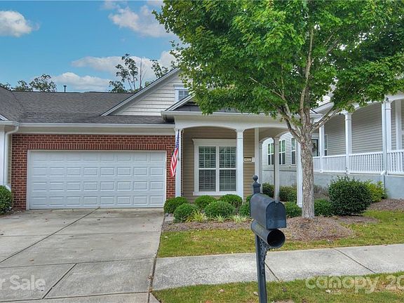 2nd image of 9032 Smokey Hill Ln