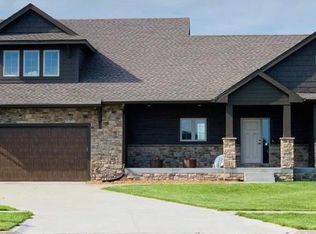 901 NW Cedar Ct, Ankeny, IA 50023