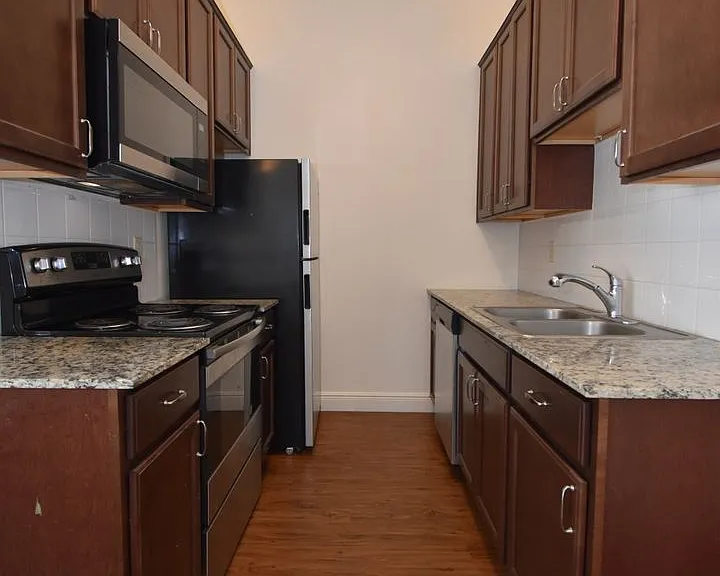 2408-2464 W Barnett Springs Ave — Photo 6