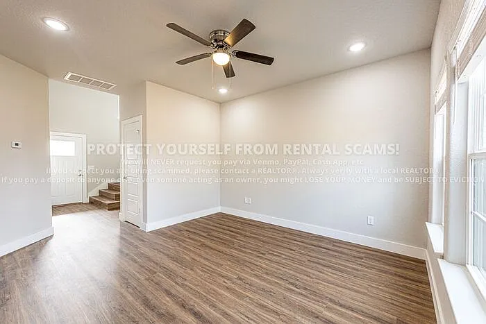 3 bed, 2.5 bath, 1502 sqft, $1,700 — Photo 2