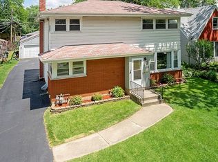 1138 Hickory Rd, Homewood, IL 60430