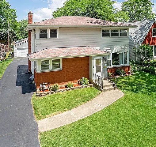 1138 Hickory Rd photo 1