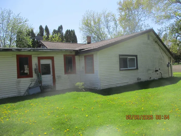 5472 Kasemeyer Rd, Bay City, MI 48706